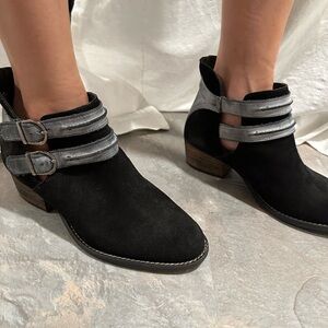 Steve Madden “Rascal” booties buckle moto suede Nick